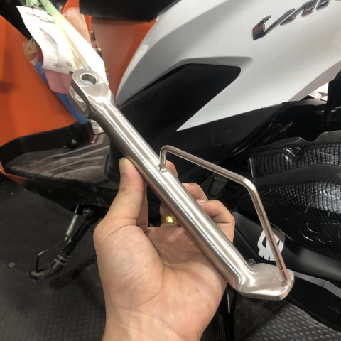 Cung cấp chân chống xe inox